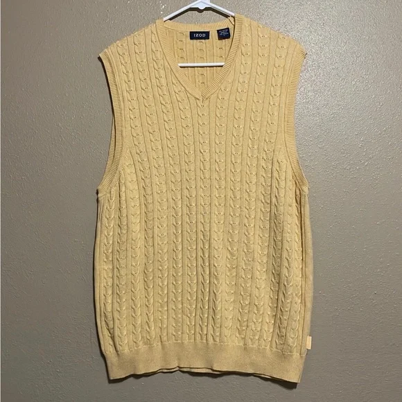 Izod Sweaters Izod Yellow Cable Knit Pullover Vneck Golf
